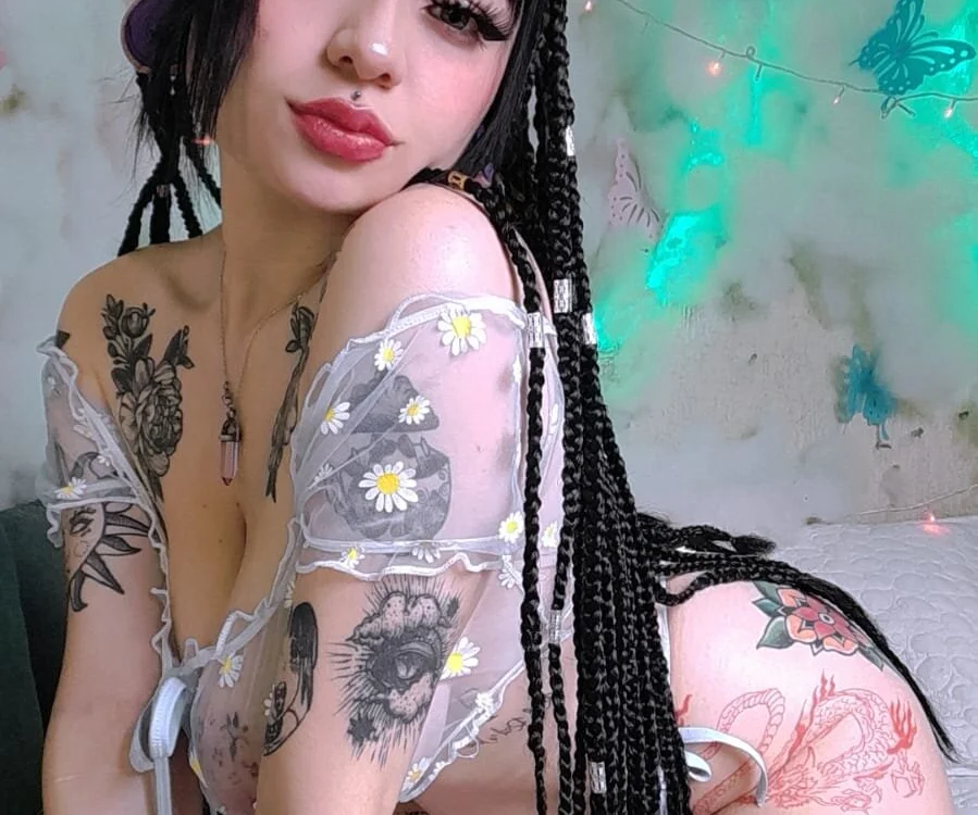 DianneGoldenn offline chatrum