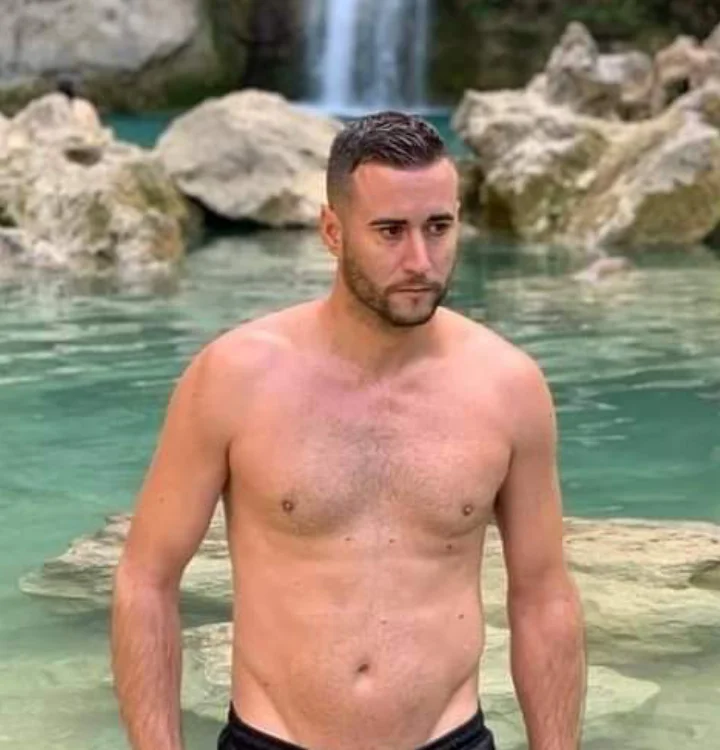 Офлайн-чат XXX HotMan69-