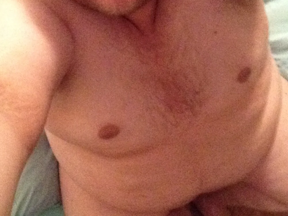 JefBearn Offline XXX chat