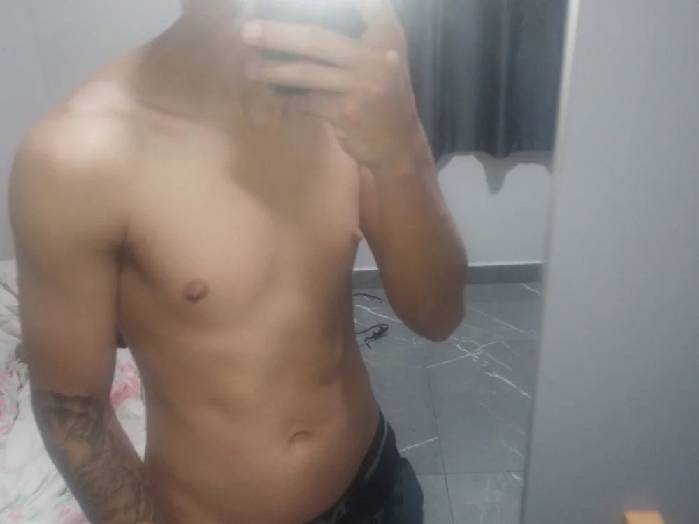 Novin_mtoxucro Offline XXX Chat