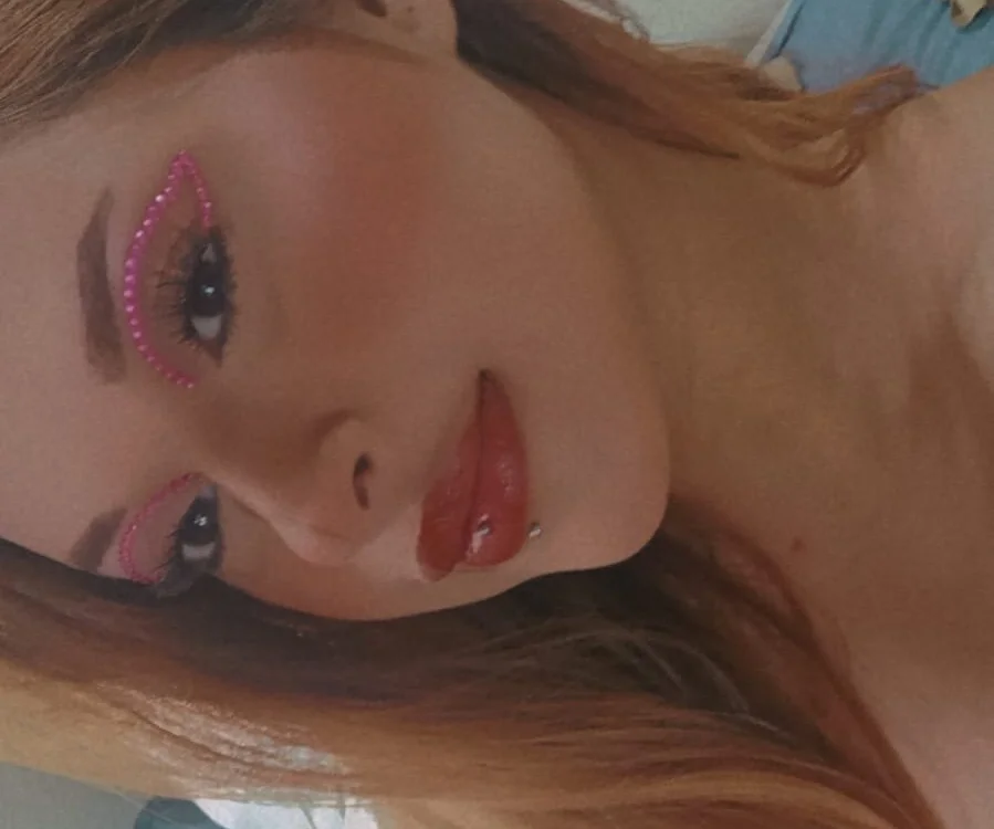 Offline XXX chat modela Ivy_Blackwood