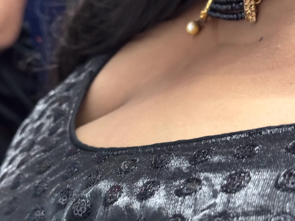 دردشة Hot_Girl_Aishwariya الجنسية دون اتصال