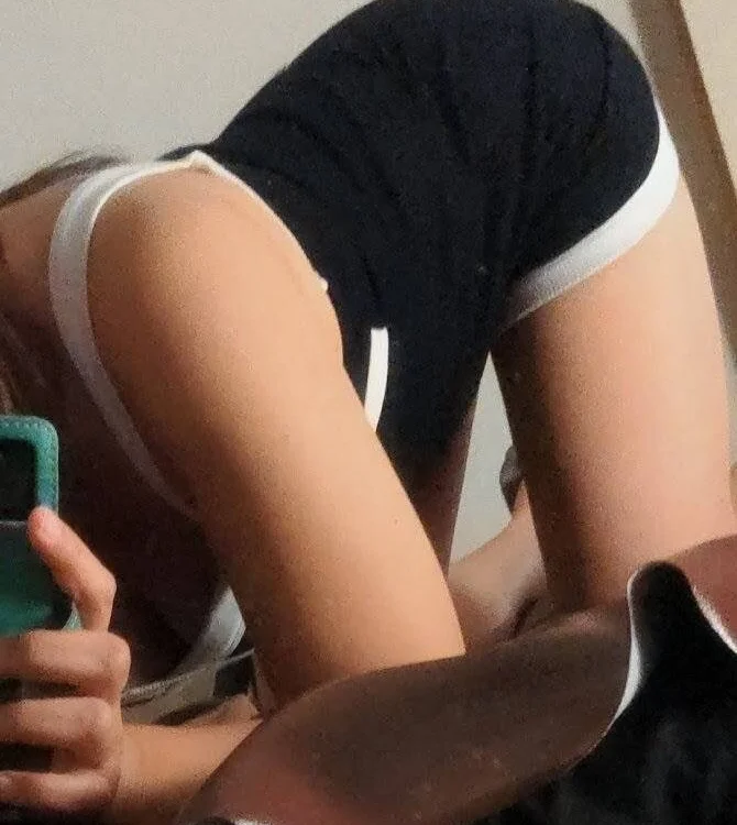 Sara_13_'s most recent online preview