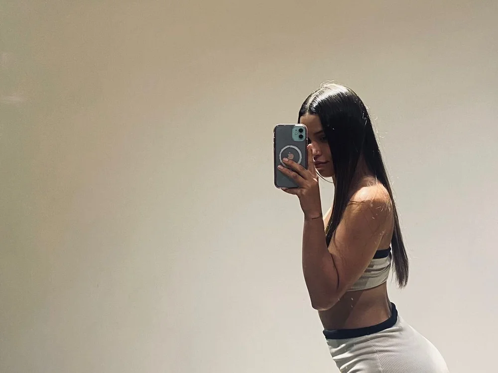 Christy_jhonsson's Offline XXX Chat