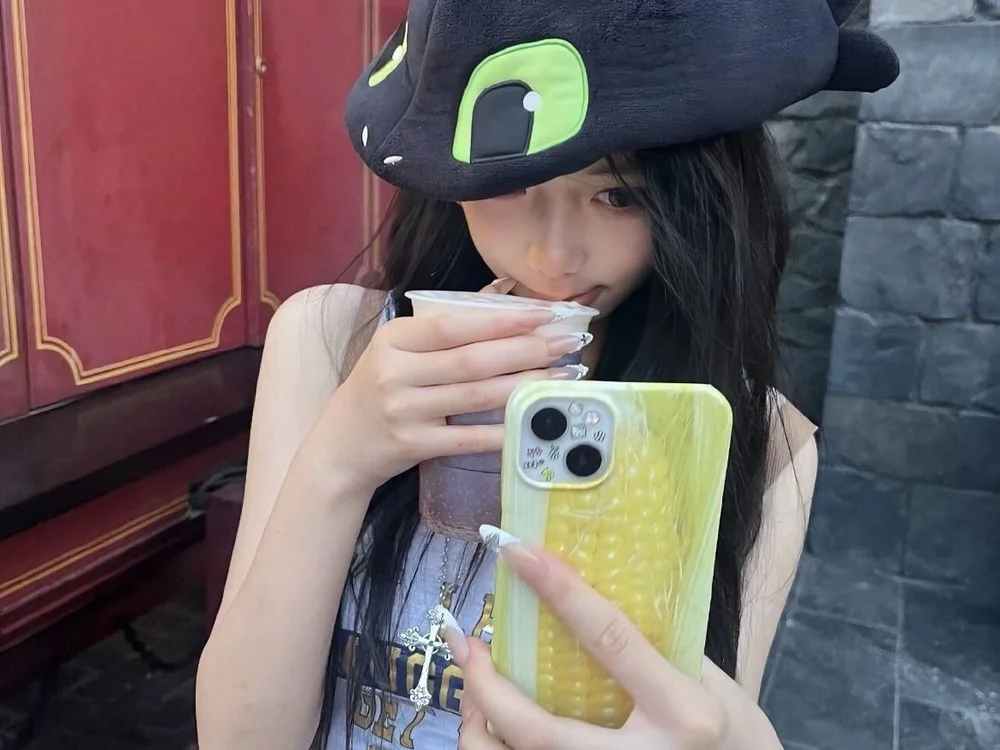 -Cooki7e-'s Offline Chat Room