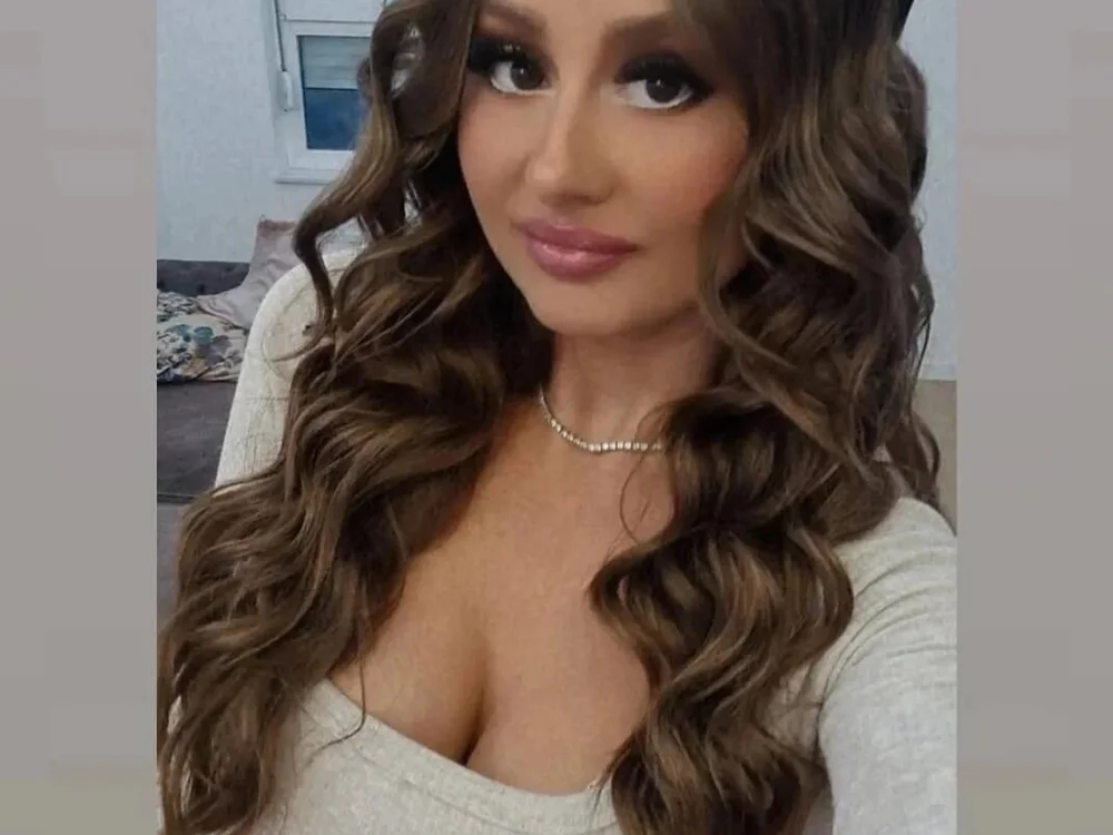 Offline chatovací místnost Nefertittties