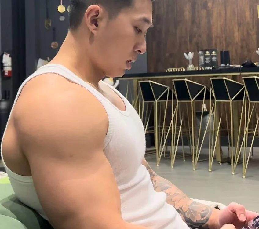 juju-rrr1's Offline XXX Chat