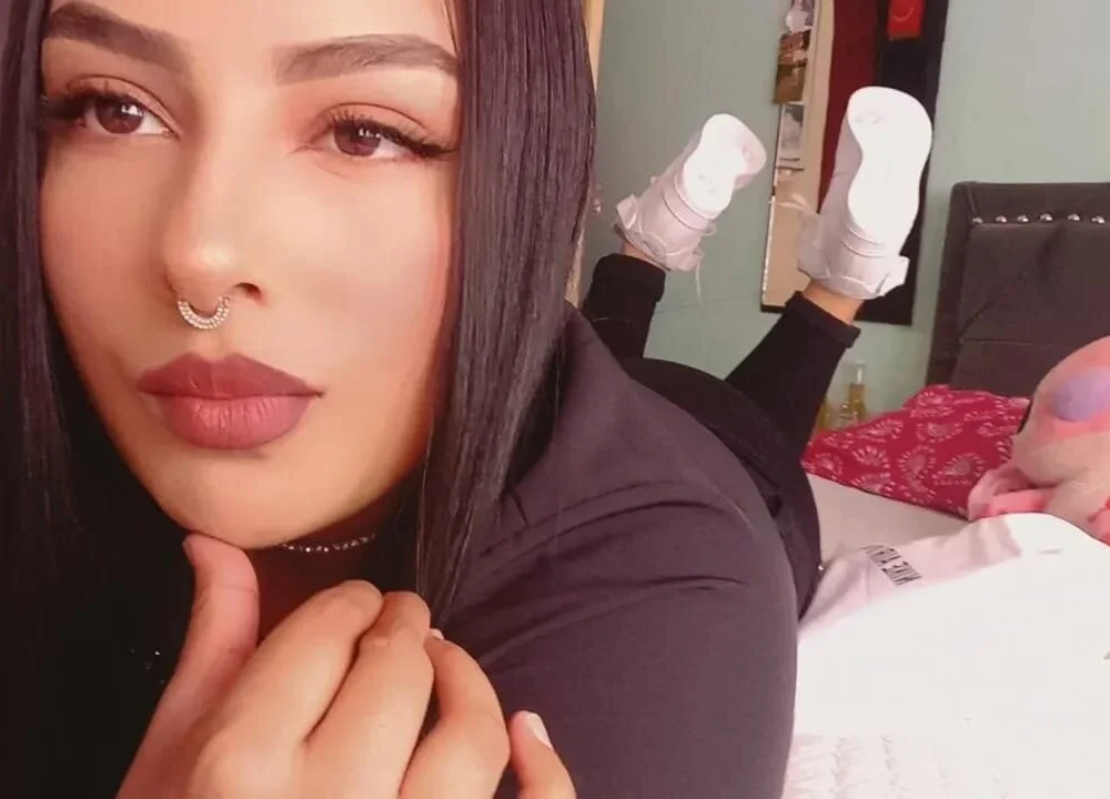 melodie_rose's Offline XXX Chat