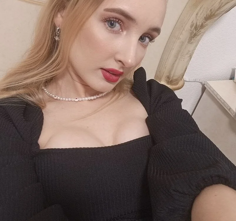 DanaHarveyf's Offline XXX Chat