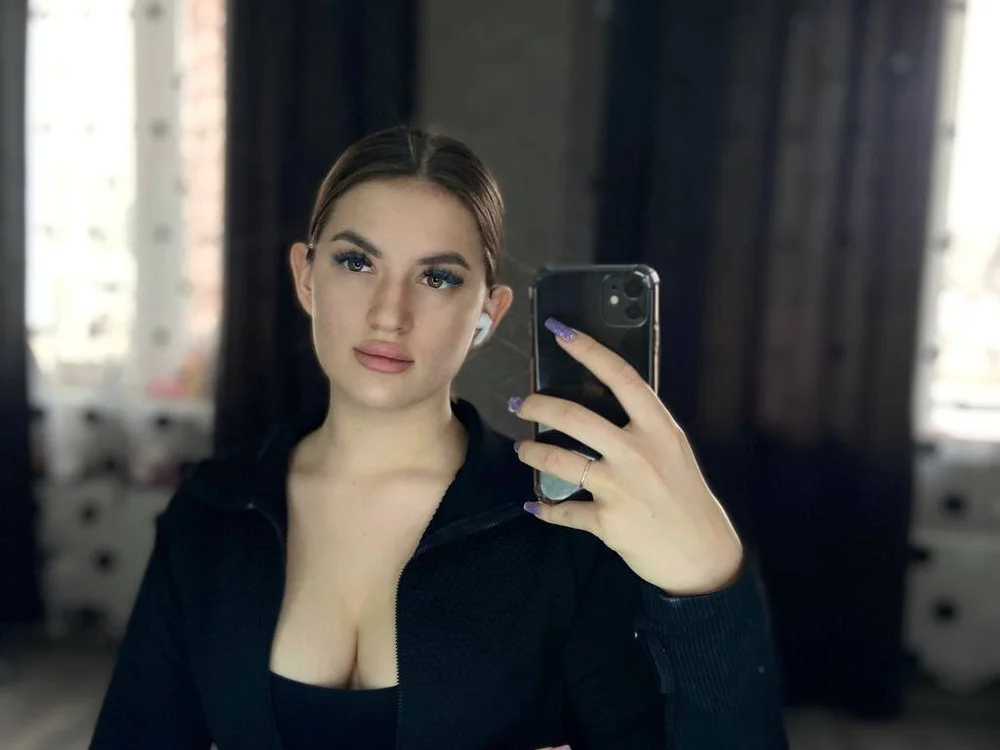 ErikaShort's Offline Chat Room