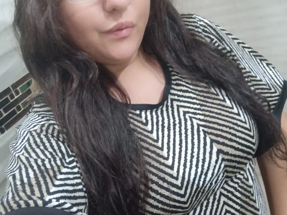 AuroraSkyX Adlı Modelin Çevrimdışı XXX Sohbeti