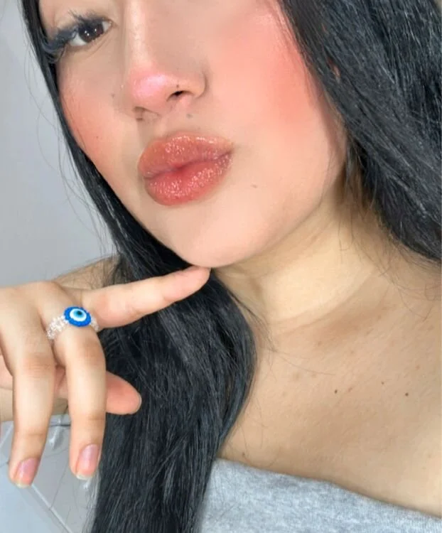 Sashahot227 offline chatrum