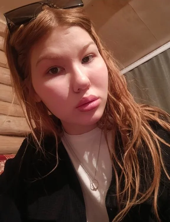 LoisEsten offline chatrum