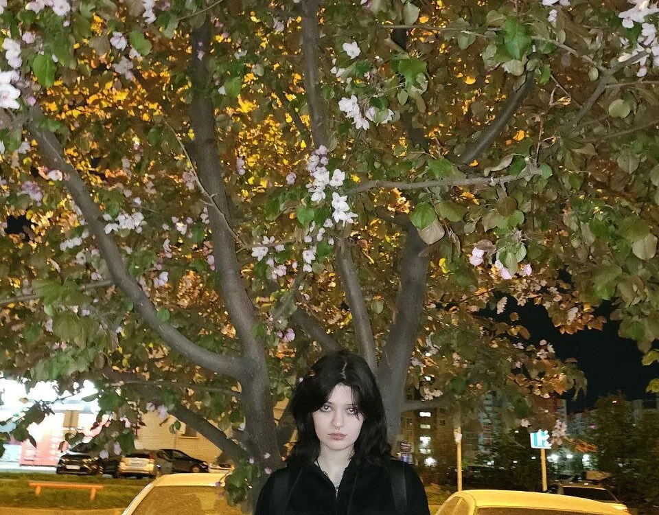 Emma_Darkkk 离线XXX聊天