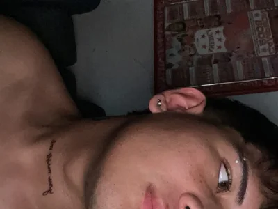 Liam_grey01_