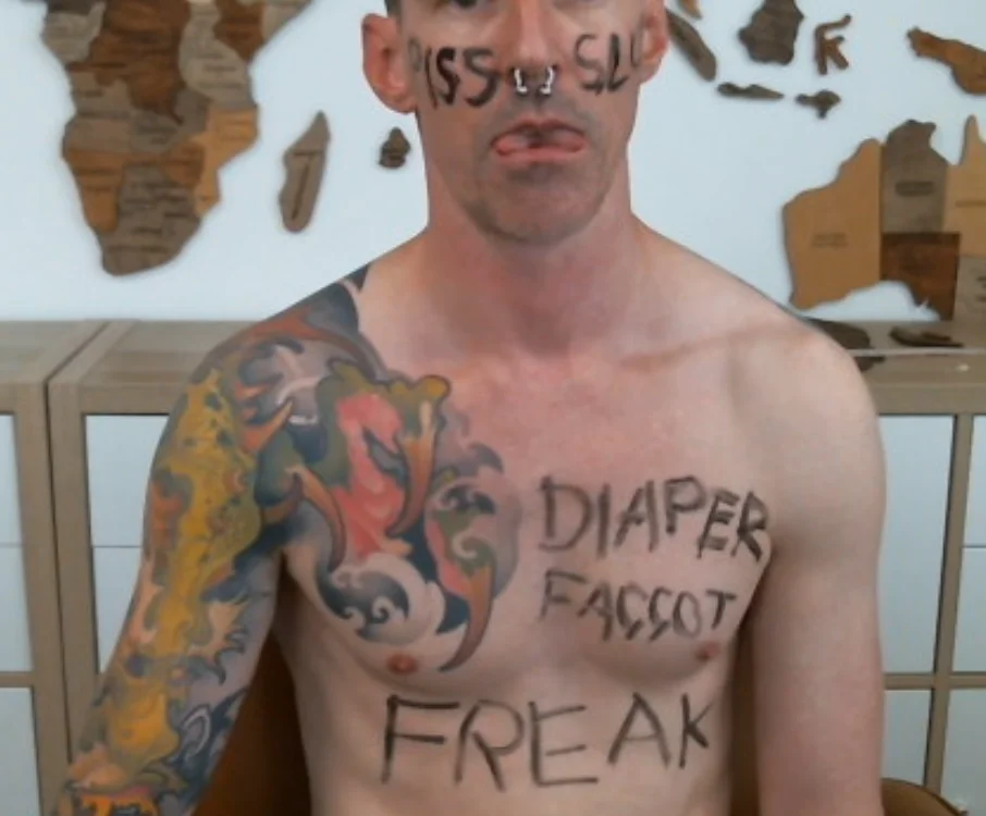 FREAK-Alex-Kanyon's Offline XXX Chat