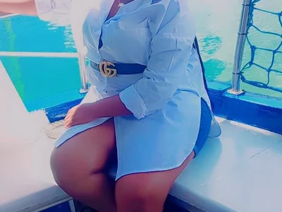 CHERRYYUMMY webcam livesex profile in ebony cams