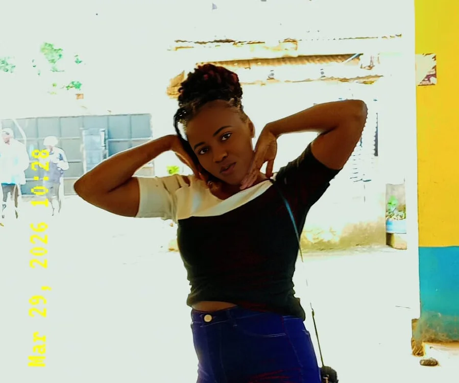 PrettyNoela's Offline Chat Room