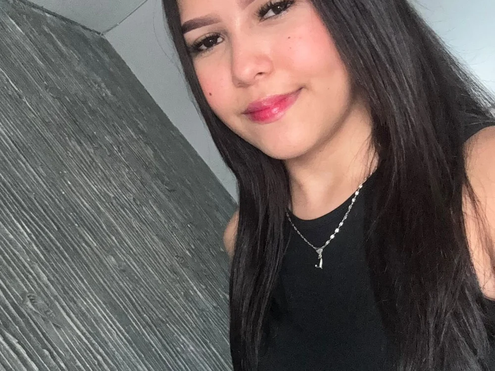 Saara_Sweet offline chatrum