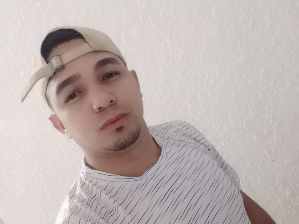 elenano96 offline chatrum