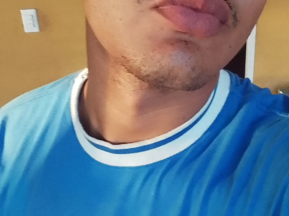 Офлайн-чат XXX tillo_htxxx