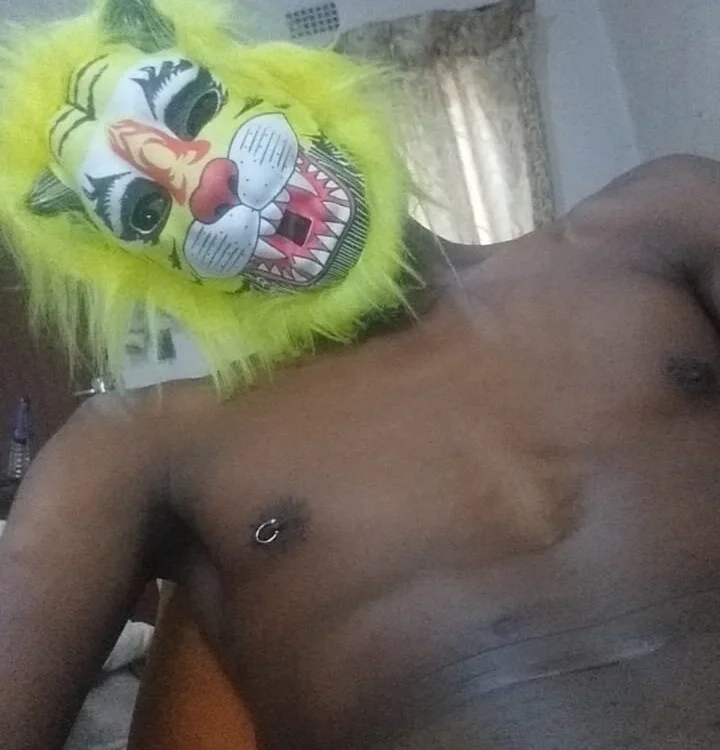 HornyRedBull offline XXX-chat