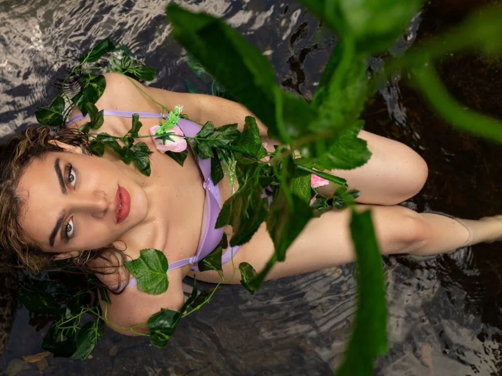 mariiahneedles 離線 XXX 聊天