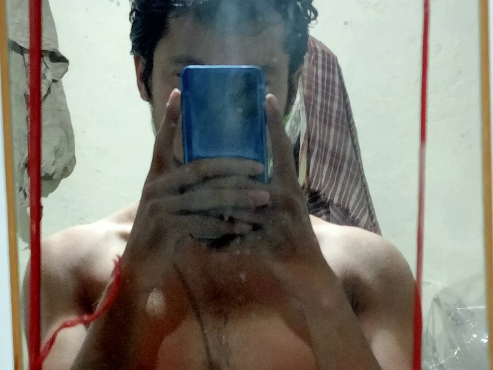 Rishabh_20_UAE Chat XXX offline