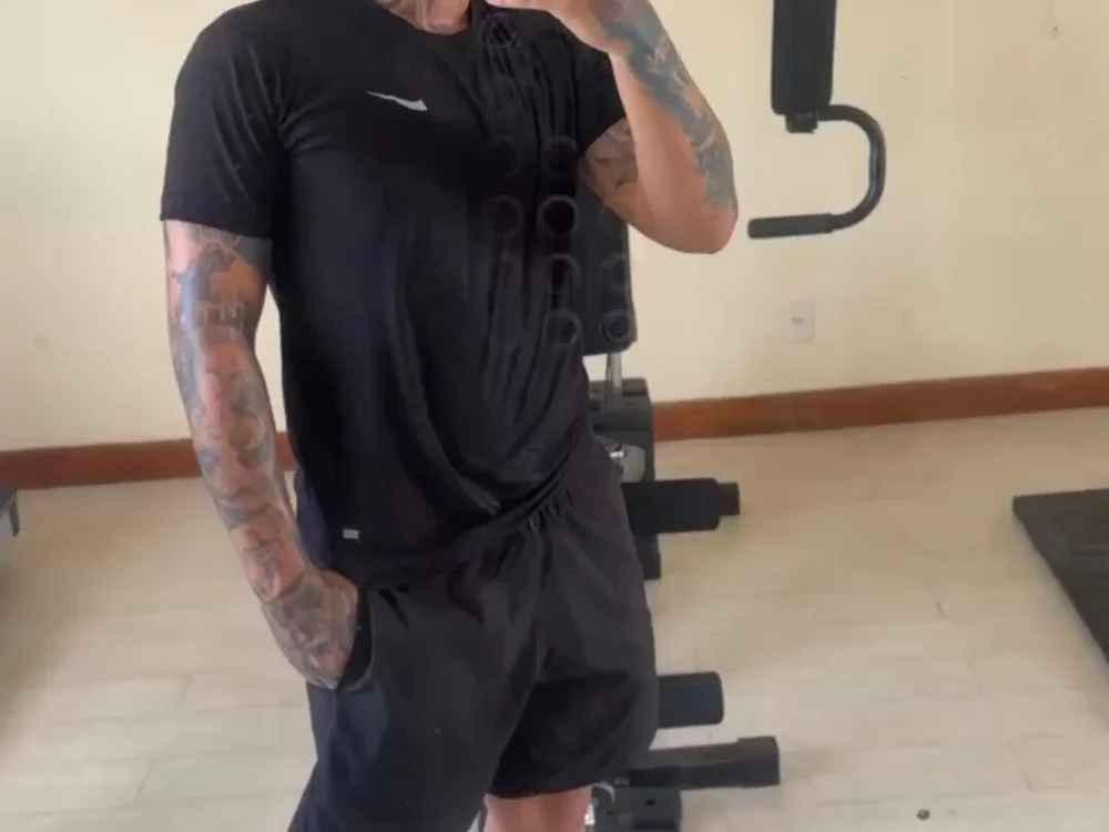 NovinhoTatuadopvh's Offline XXX Chat