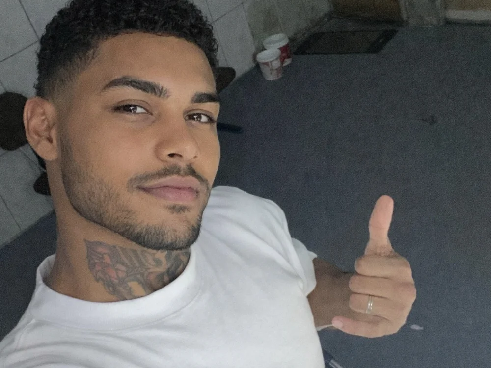 LatinHeatCouple: офлайн-секс-чат