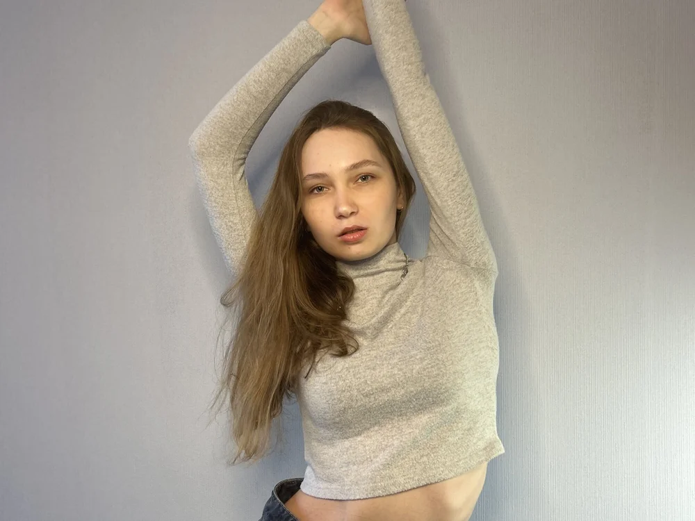 DaretoTyna's Offline Chat Room