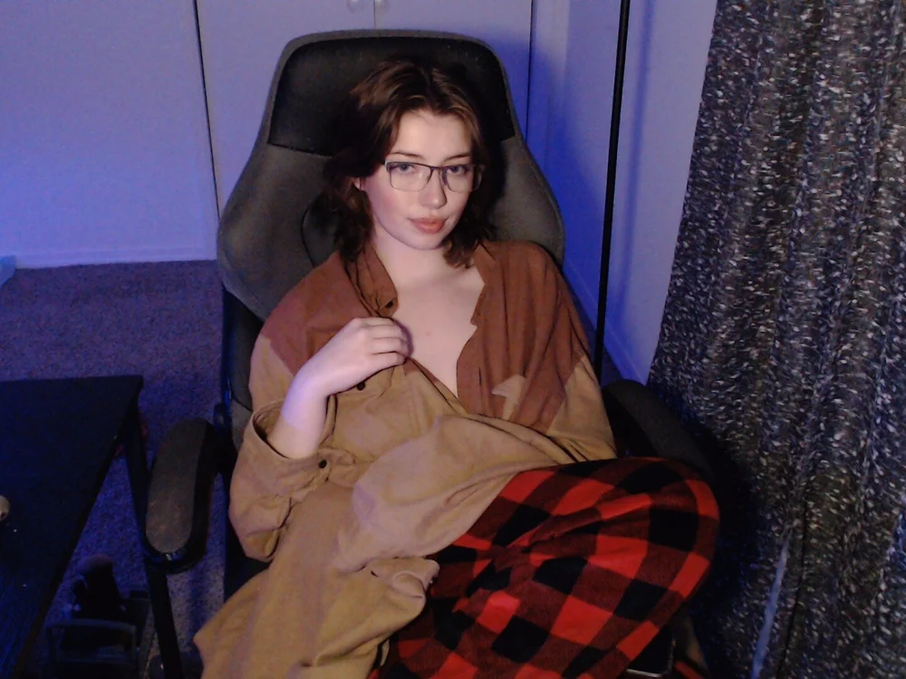 DaniDaae's Offline XXX Chat