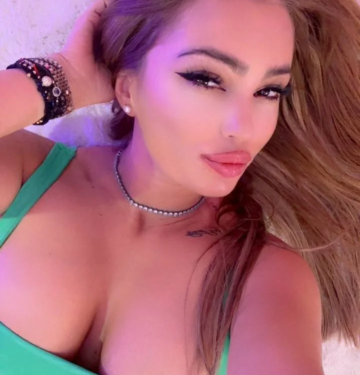 ZairaLure Chat XXX offline