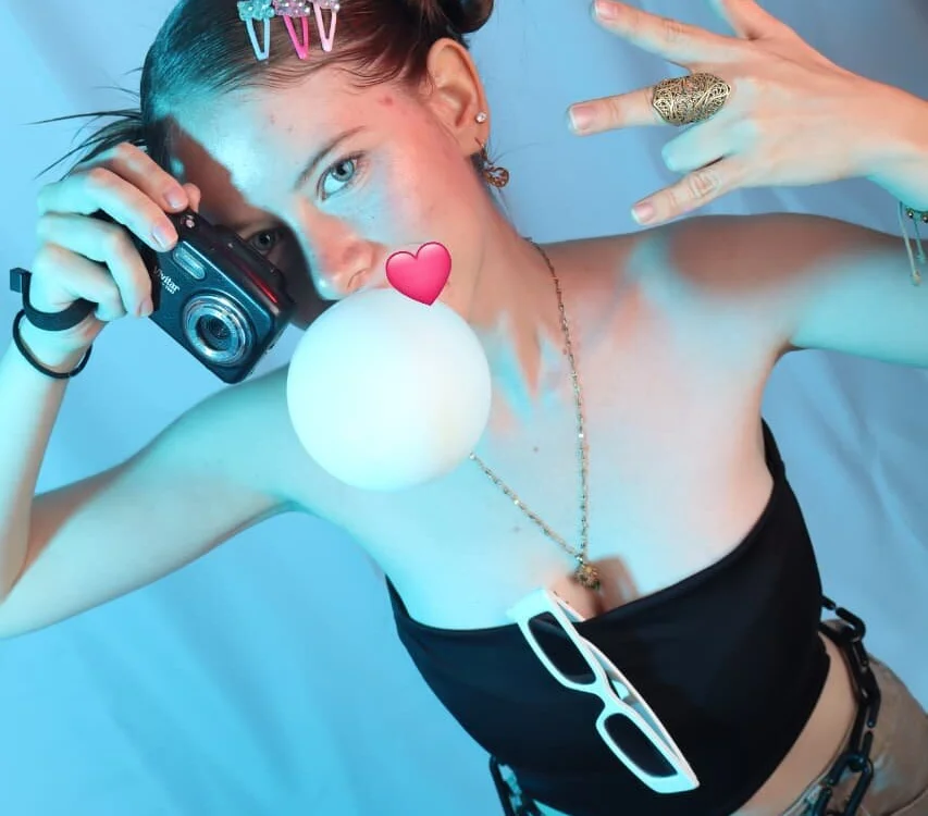 Emma_E's most recent online preview
