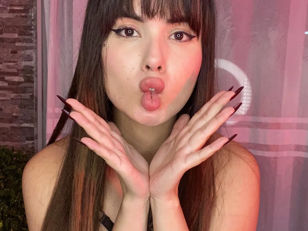 Chatroom XXX hors ligne de Saravipper1