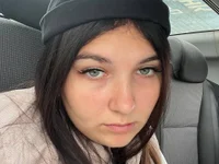 Emili_Baynen's Offline XXX Chat