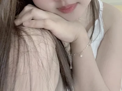 Nhungnhung201 Female Squirtyoung Strip Webcam