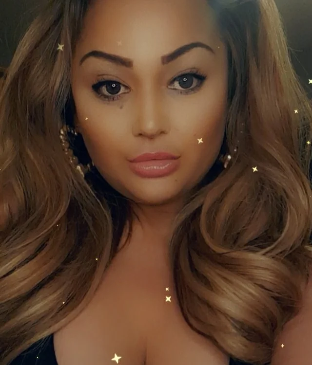 samira27's Offline Chat Room