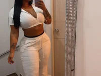 BigAssBadBitchh's webcam live show