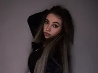 TeenLily 라이브 XXX 채팅