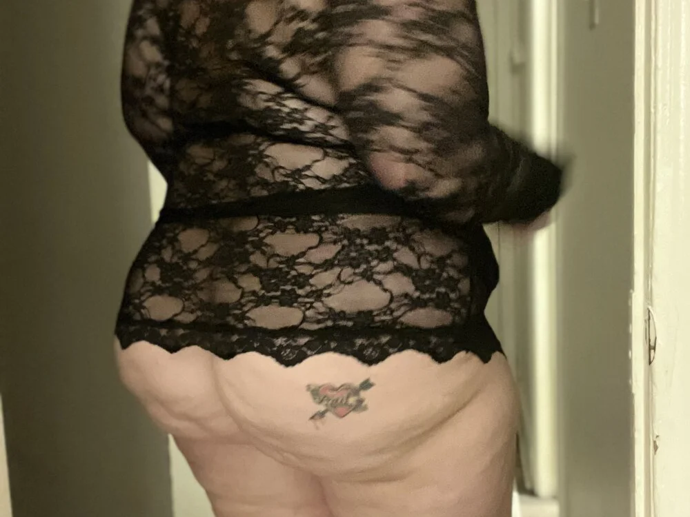 plusizebigbooty's Offline XXX Chat