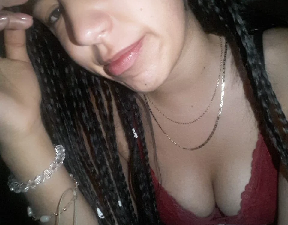 Lucy-23's Offline XXX Chat