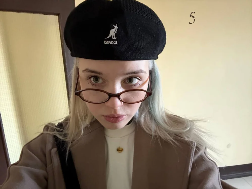 Azumiluv's Offline Chat Room