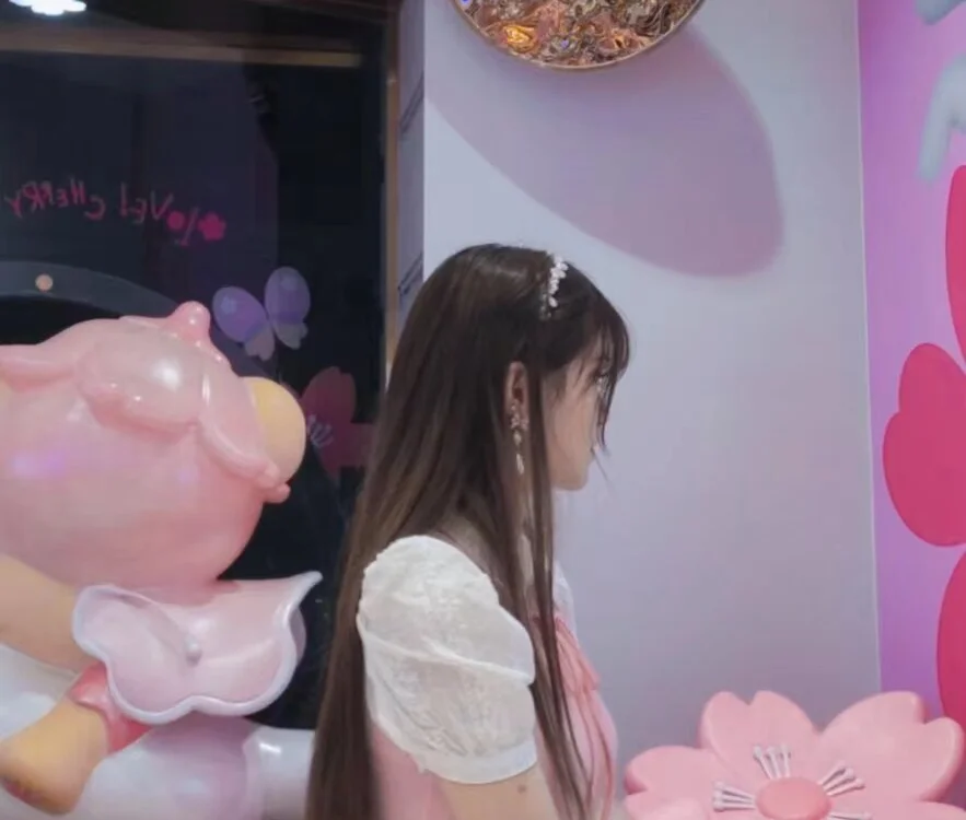 Tibbie-66's Offline XXX Chat