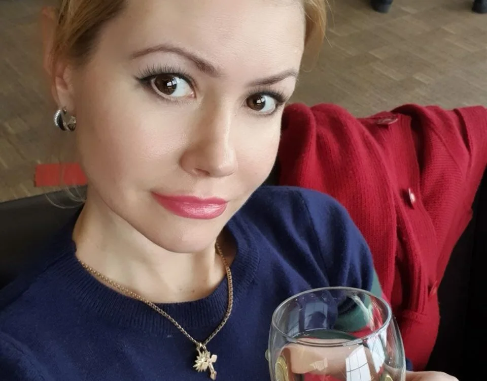 Eva_Neon Adlı Modelin Çevrimdışı XXX Sohbeti