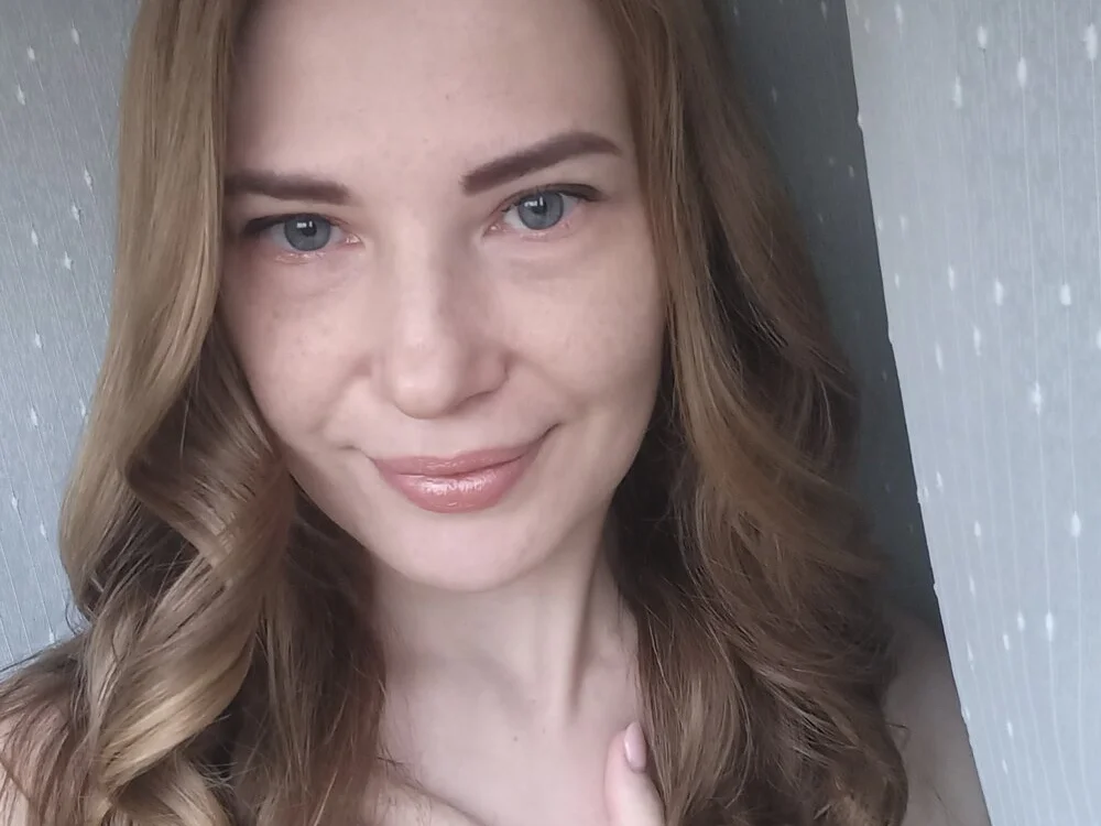 loveslovesflowers Adlı Modelin Canlı XXX Sohbeti