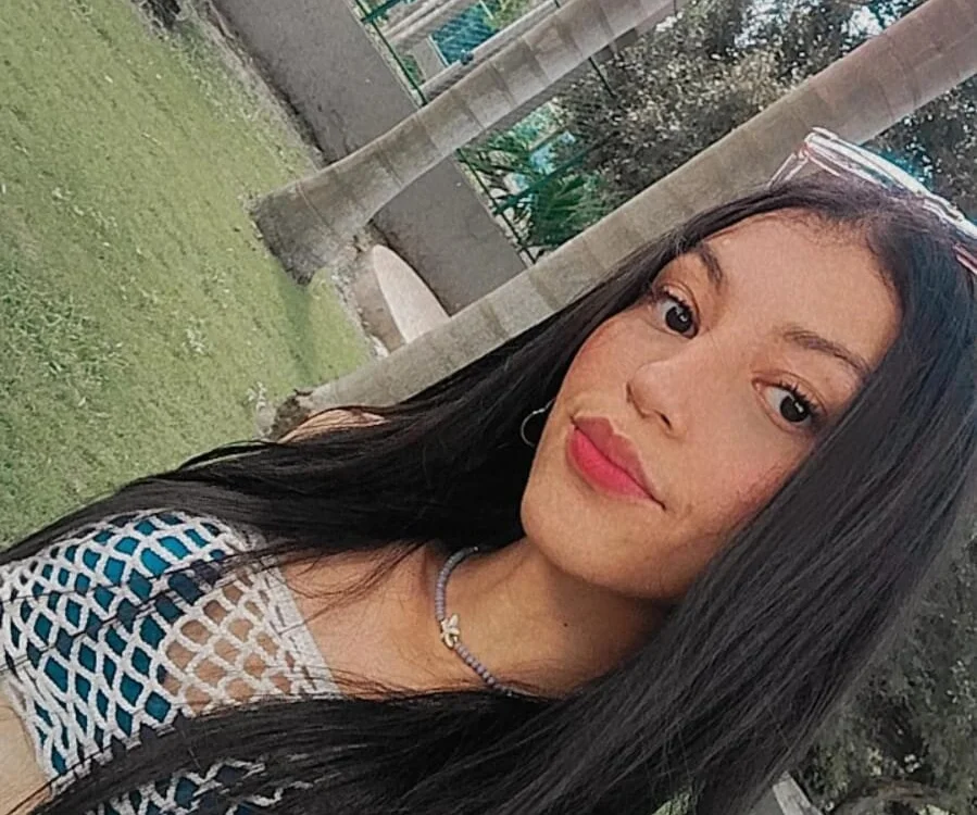 Maily_vega's Offline XXX Chat