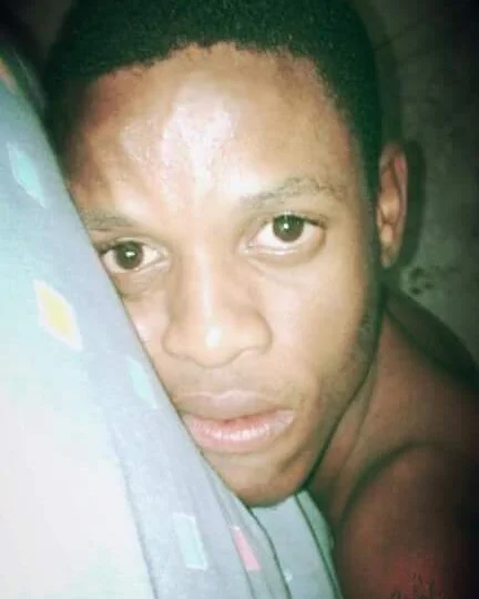 brian08497 離線 XXX 聊天