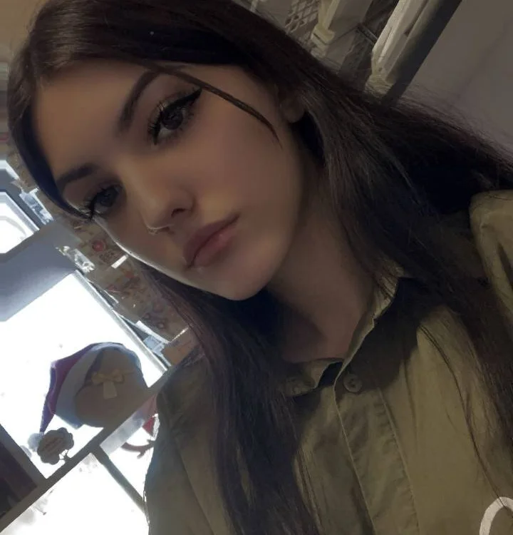 LynnaBennett's Offline Chat Room