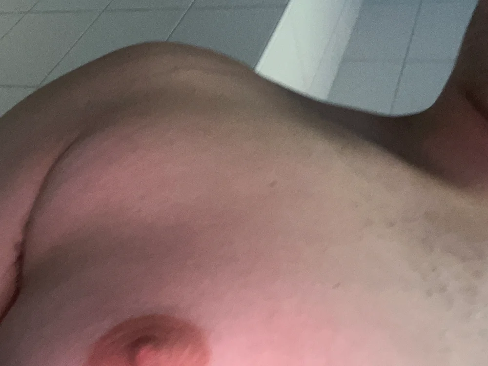 eisenhart33 离线XXX聊天